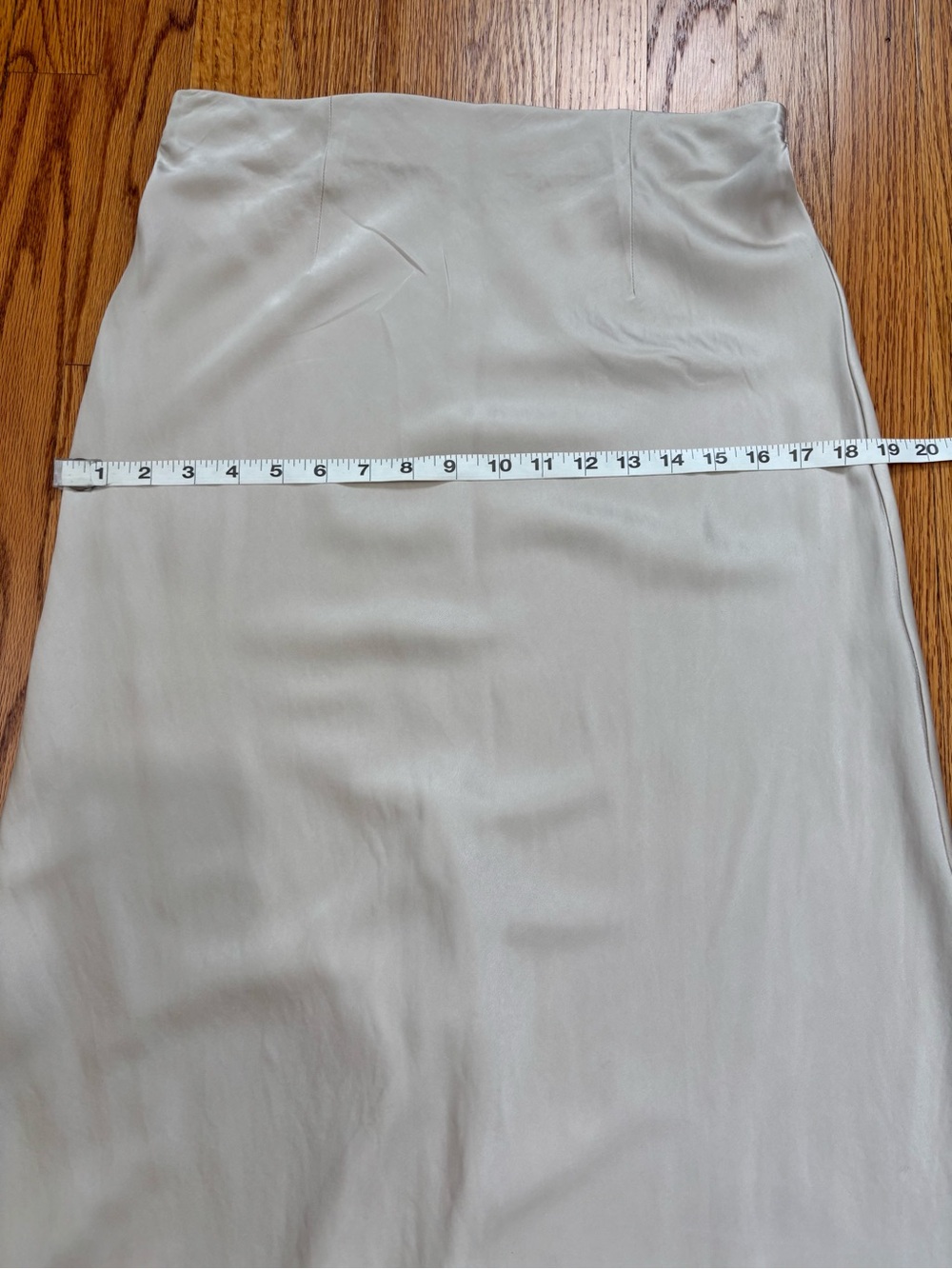 Quince Luxury Modern Feminine 100% Silk Champagne Satin Pull On Midi Skirt Sz M - Picture 14 of 16